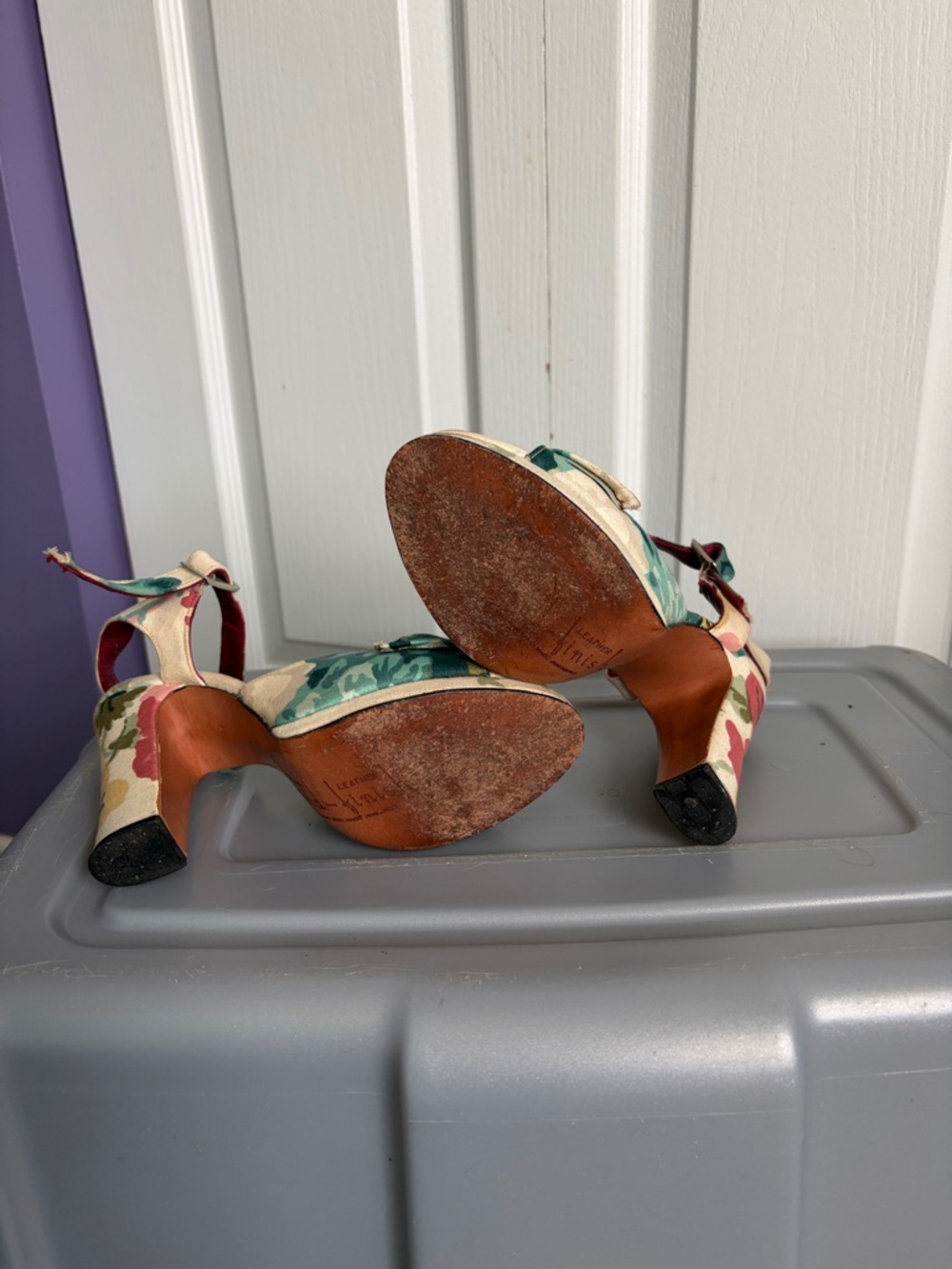 VINTAGE Rinaldo Felsotini Teal, Burgundy & Cream Floral Knot Block Heels - Picture 5 of 8
